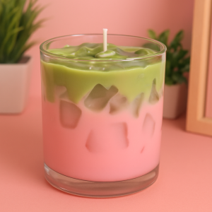 Strawberry Iced Latte Candle – Sweet, Creamy & Refreshingly Cozy